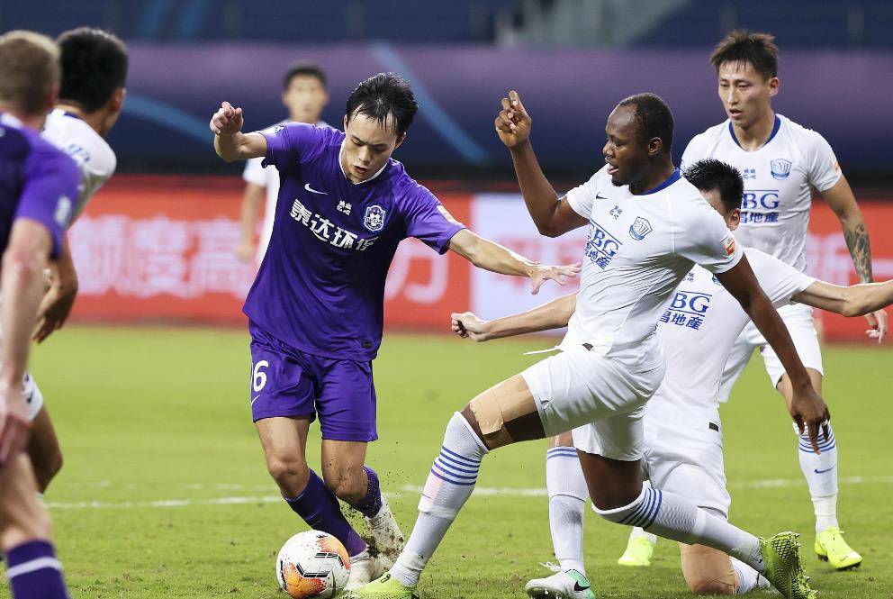 开云官网-包含穆古鲁扎遭遇十二持续失利，瑞士队教练压力巨大！引发球迷热议的词条